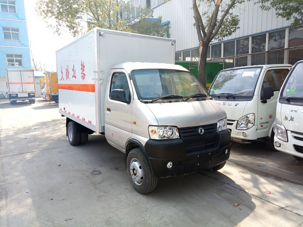 东风俊风3.3米(蓝牌)气体厢式车