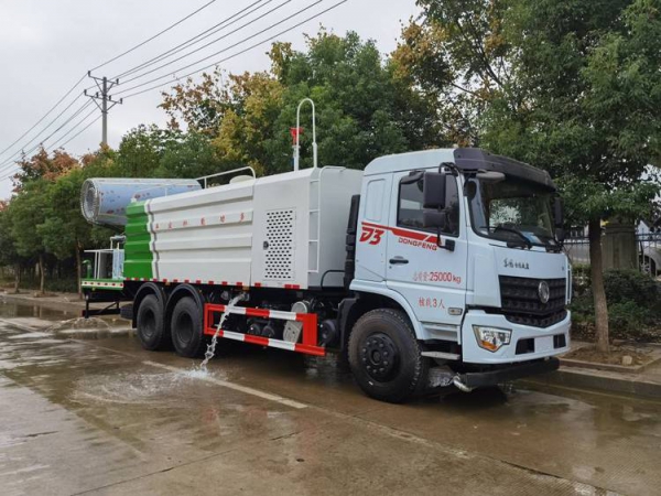 国六东风专用底盘后八轮多功能抑尘车