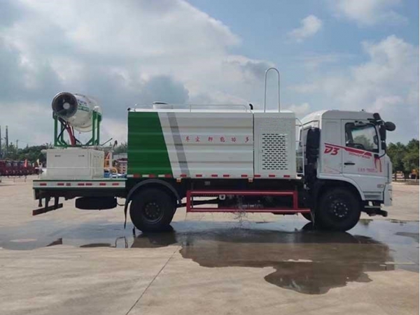 国六东风专用底盘多功能抑尘车