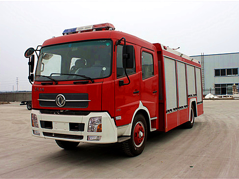 6吨天锦水罐消防车(内藏灌)