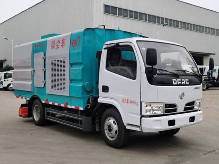 东风福瑞卡5方后置吸盘吸尘车