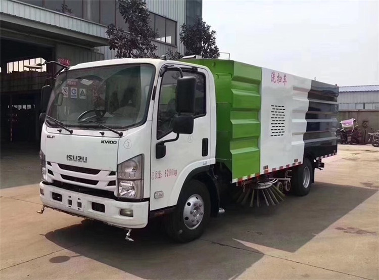 国六五十铃扫路车