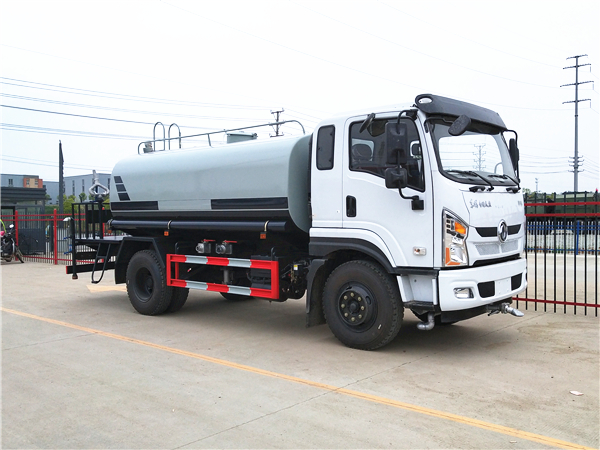 供水车、净水车、消防洒水车与洒水车的区别
