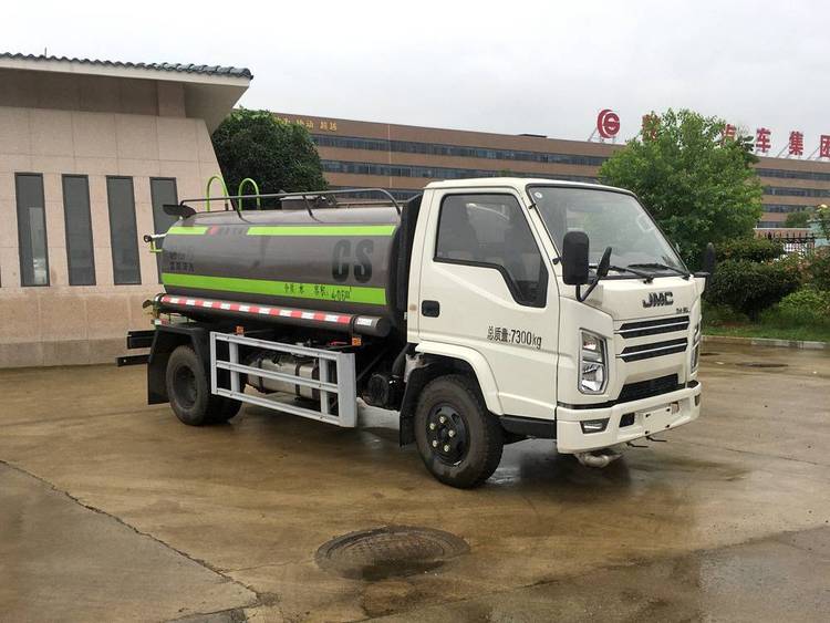 新品推荐：江铃新顺达5方洒水车